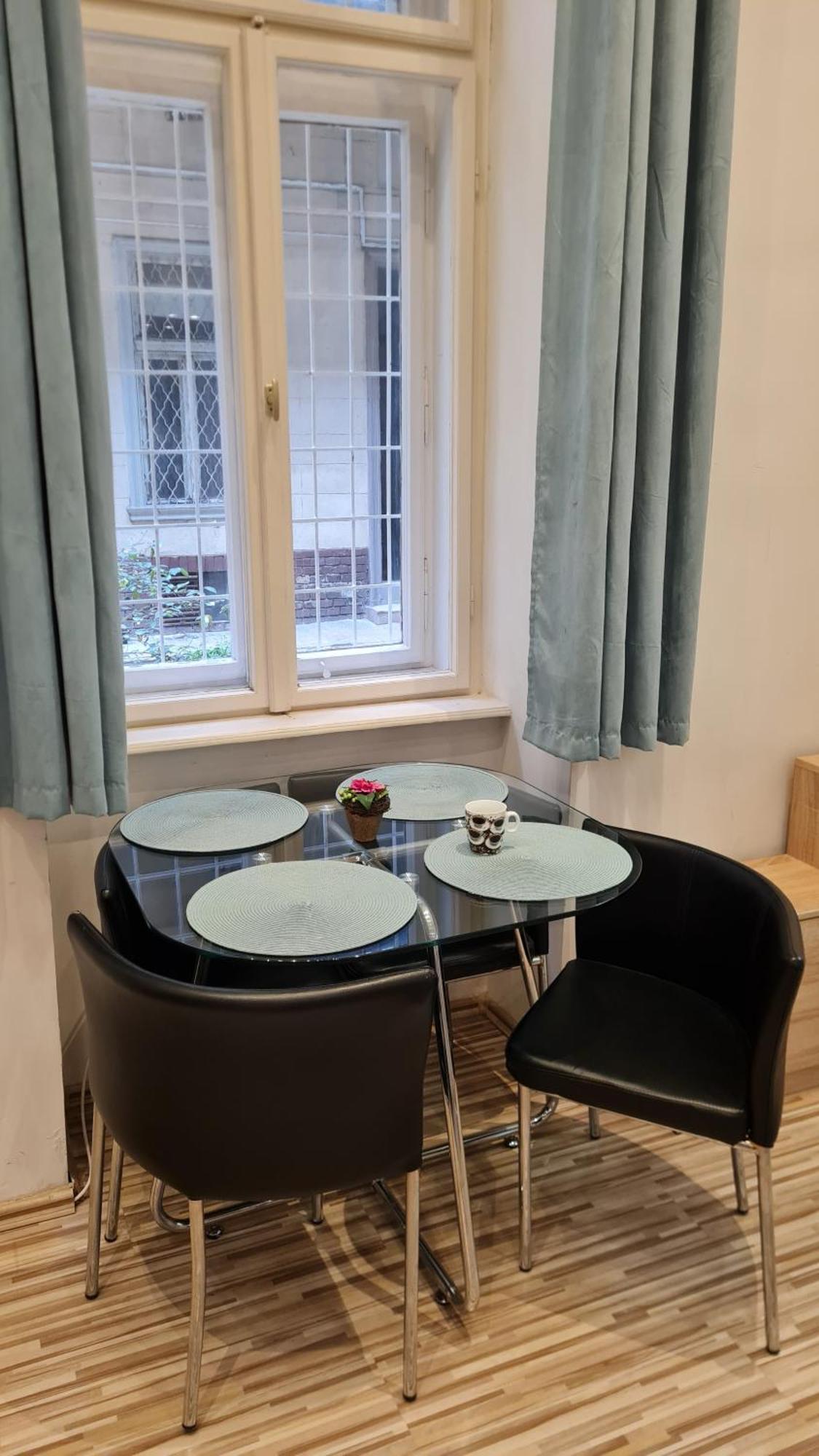 Maxim Apartman Budapest Esterno foto