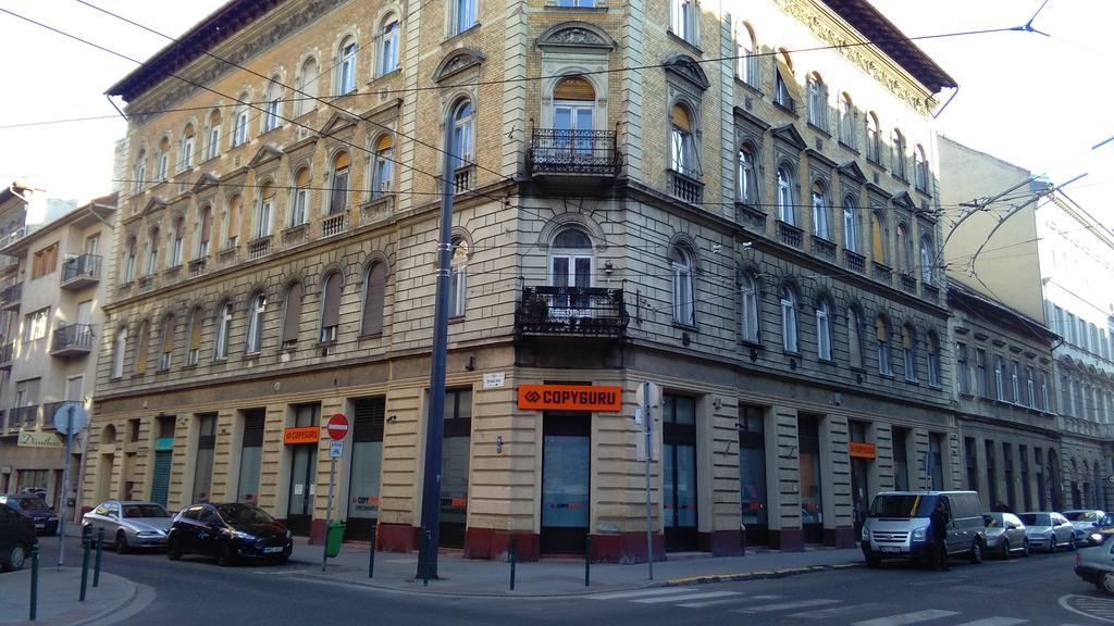 Maxim Apartman Budapest Esterno foto